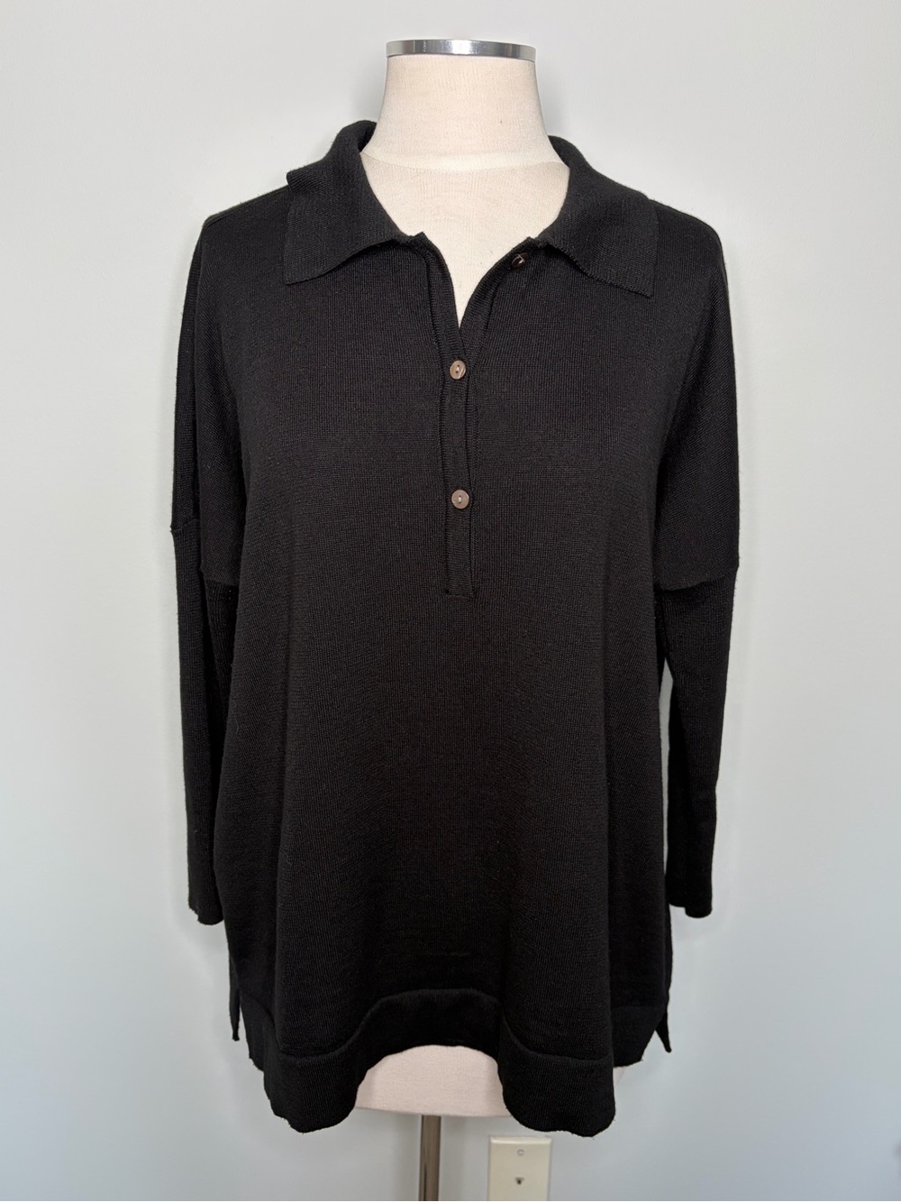 Tuckernuck Black Clayton Relaxed Knit Polo-Style Long Sleeve Top, XS/S